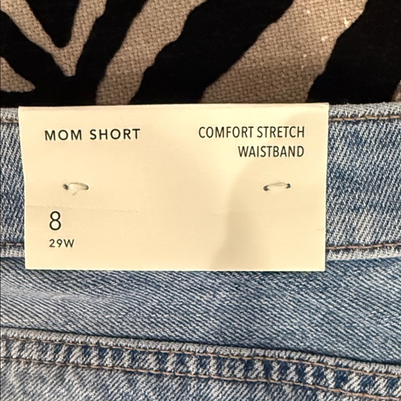 American Eagle Outfitters Light Blue Distressed Mom Shorts - Picture 3 of 3